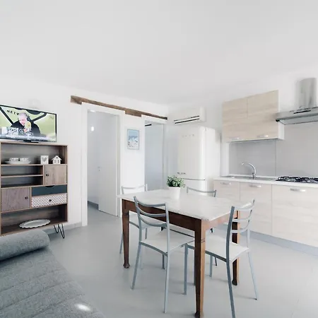 Sole By Vivimy Vila Parabita